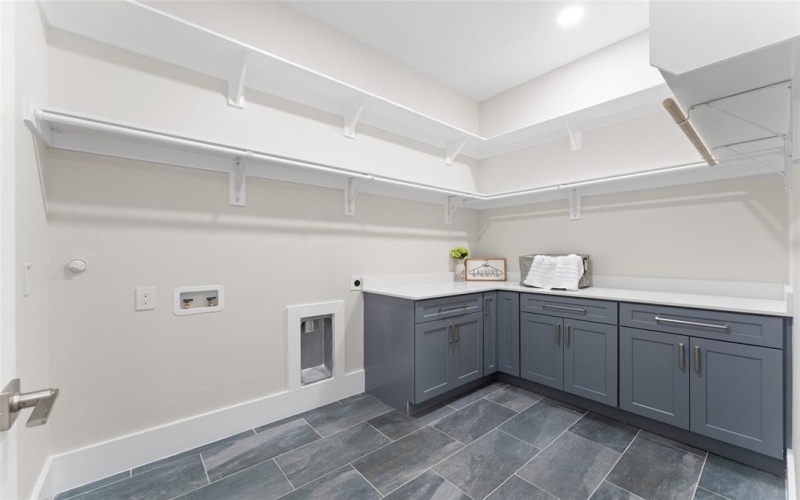 3415 Olympia Fields Drive, Burleson, TX 76028, 5 Bedrooms Bedrooms, ,5 BathroomsBathrooms,Residential,For Sale,3415 Olympia Fields Drive,0,21121864