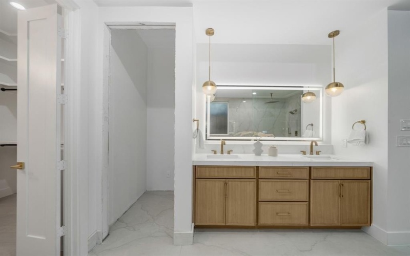 10314 Country Club Drive, Dallas, TX 75218, 4 Habitaciones Habitaciones , ,5 BañosBaños,Residential,En Venta,10314 Country Club Drive,0,21131832