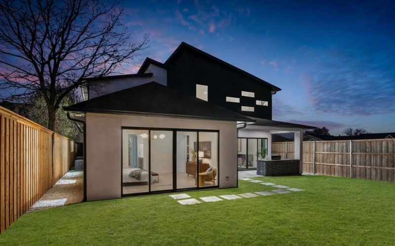 10314 Country Club Drive, Dallas, TX 75218, 4 Habitaciones Habitaciones , ,5 BañosBaños,Residential,En Venta,10314 Country Club Drive,0,21131832