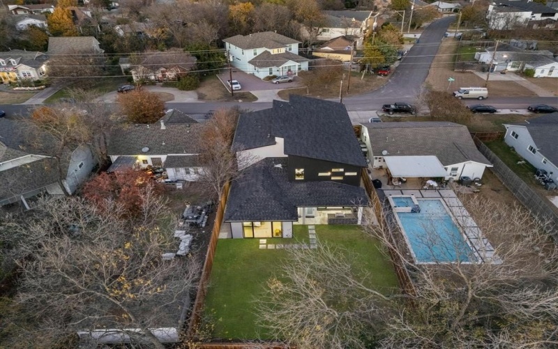 10314 Country Club Drive, Dallas, TX 75218, 4 Habitaciones Habitaciones , ,5 BañosBaños,Residential,En Venta,10314 Country Club Drive,0,21131832