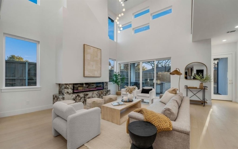 10314 Country Club Drive, Dallas, TX 75218, 4 Habitaciones Habitaciones , ,5 BañosBaños,Residential,En Venta,10314 Country Club Drive,0,21131832