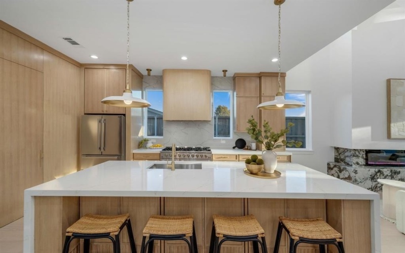 10314 Country Club Drive, Dallas, TX 75218, 4 Habitaciones Habitaciones , ,5 BañosBaños,Residential,En Venta,10314 Country Club Drive,0,21131832