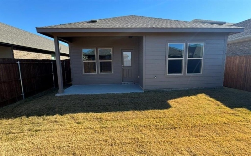 605 SHADED GROVE Drive, Denton, TX 76259, 3 Habitaciones Habitaciones , ,2 BañosBaños,Residential,En Venta,605 SHADED GROVE Drive,0,21133897