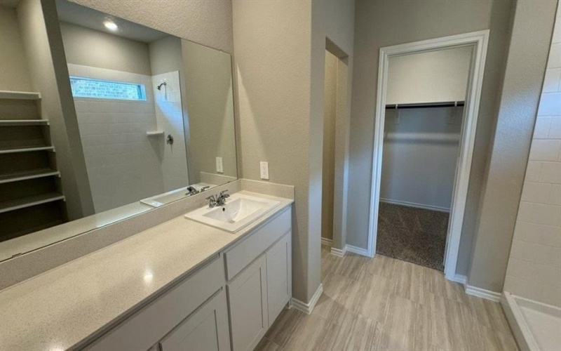 605 SHADED GROVE Drive, Denton, TX 76259, 3 Habitaciones Habitaciones , ,2 BañosBaños,Residential,En Venta,605 SHADED GROVE Drive,0,21133897