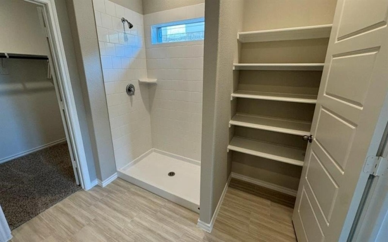 605 SHADED GROVE Drive, Denton, TX 76259, 3 Habitaciones Habitaciones , ,2 BañosBaños,Residential,En Venta,605 SHADED GROVE Drive,0,21133897