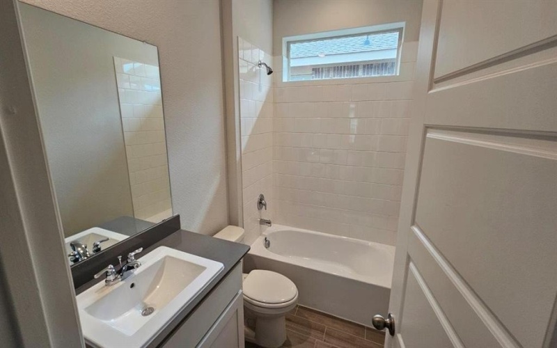 720 AMBER FIELDS Drive, Denton, TX 76259, 5 Habitaciones Habitaciones , ,3 BañosBaños,Residential,En Venta,720 AMBER FIELDS Drive,0,21133917