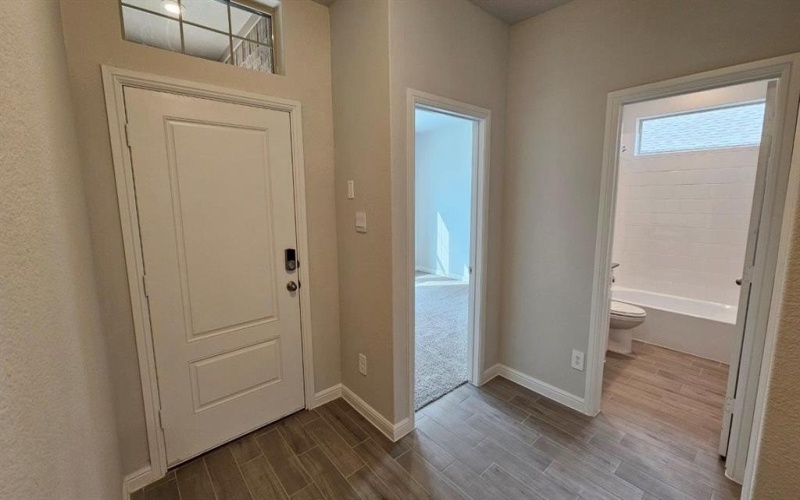 720 AMBER FIELDS Drive, Denton, TX 76259, 5 Habitaciones Habitaciones , ,3 BañosBaños,Residential,En Venta,720 AMBER FIELDS Drive,0,21133917