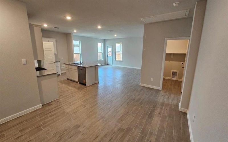 720 AMBER FIELDS Drive, Denton, TX 76259, 5 Habitaciones Habitaciones , ,3 BañosBaños,Residential,En Venta,720 AMBER FIELDS Drive,0,21133917