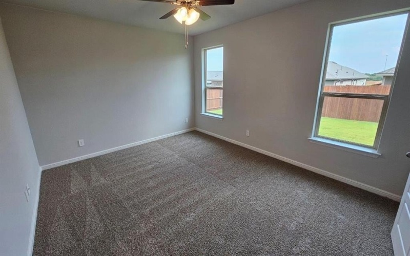 720 AMBER FIELDS Drive, Denton, TX 76259, 5 Habitaciones Habitaciones , ,3 BañosBaños,Residential,En Venta,720 AMBER FIELDS Drive,0,21133917