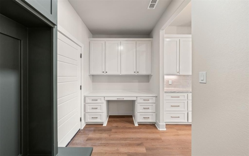 1817 Fabian Drive, Waco, TX 76712, 3 Bedrooms Bedrooms, ,2 BathroomsBathrooms,Residential,For Sale,1817 Fabian Drive,0,21134072