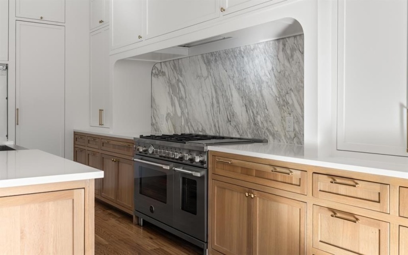 6028 Richmond Avenue, Dallas, TX 75206, 4 Bedrooms Bedrooms, ,5 BathroomsBathrooms,Residential,For Sale,6028 Richmond Avenue,0,21134333