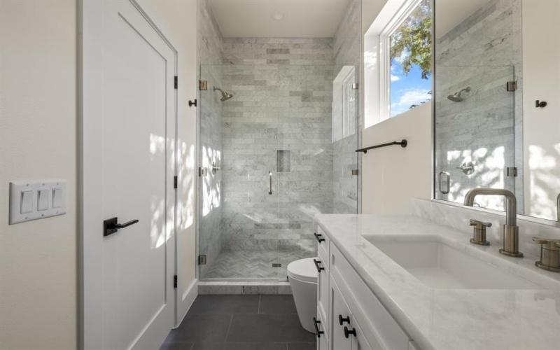 6028 Richmond Avenue, Dallas, TX 75206, 4 Bedrooms Bedrooms, ,5 BathroomsBathrooms,Residential,For Sale,6028 Richmond Avenue,0,21134333