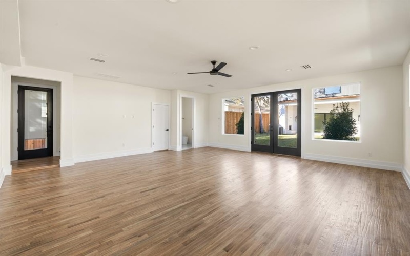 6028 Richmond Avenue, Dallas, TX 75206, 4 Bedrooms Bedrooms, ,5 BathroomsBathrooms,Residential,For Sale,6028 Richmond Avenue,0,21134333