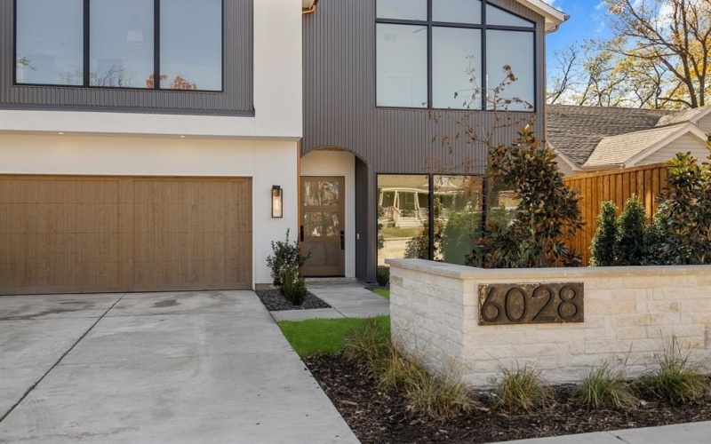 6028 Richmond Avenue, Dallas, TX 75206, 4 Bedrooms Bedrooms, ,5 BathroomsBathrooms,Residential,For Sale,6028 Richmond Avenue,0,21134333