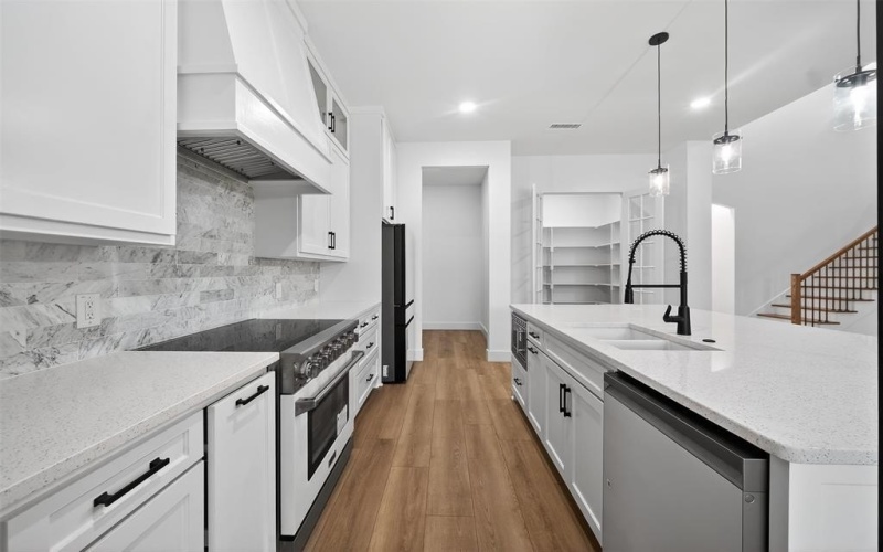 7460 Bald Cypress Drive, Ovilla, TX 75154, 4 Habitaciones Habitaciones , ,5 BañosBaños,Residential,En Venta,7460 Bald Cypress Drive,0,21134386