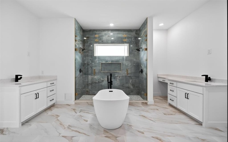 7460 Bald Cypress Drive, Ovilla, TX 75154, 4 Habitaciones Habitaciones , ,5 BañosBaños,Residential,En Venta,7460 Bald Cypress Drive,0,21134386