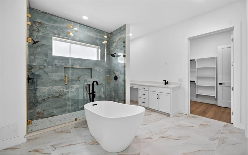 7460 Bald Cypress Drive, Ovilla, TX 75154, 4 Habitaciones Habitaciones , ,5 BañosBaños,Residential,En Venta,7460 Bald Cypress Drive,0,21134386