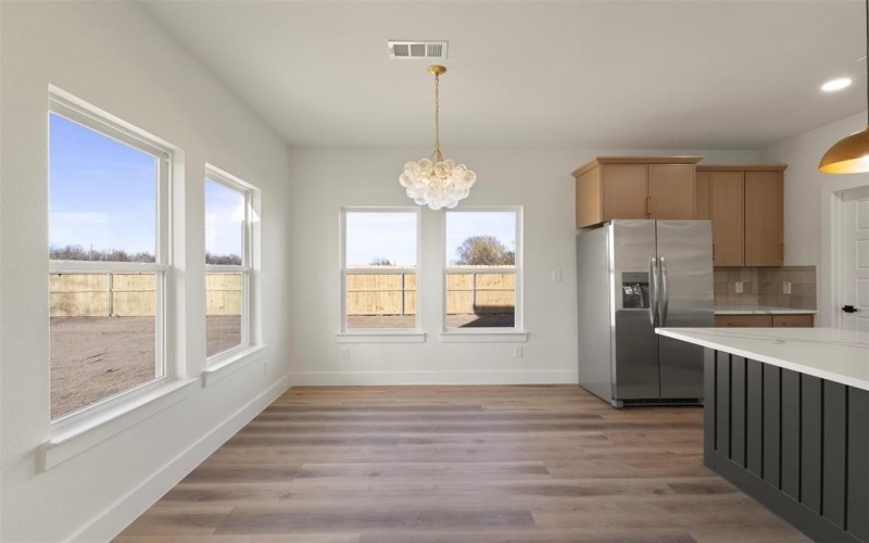 6333 Denham Court, Dallas, TX 75217, 3 Bedrooms Bedrooms, ,2 BathroomsBathrooms,Residential,For Sale,6333 Denham Court,0,21134697