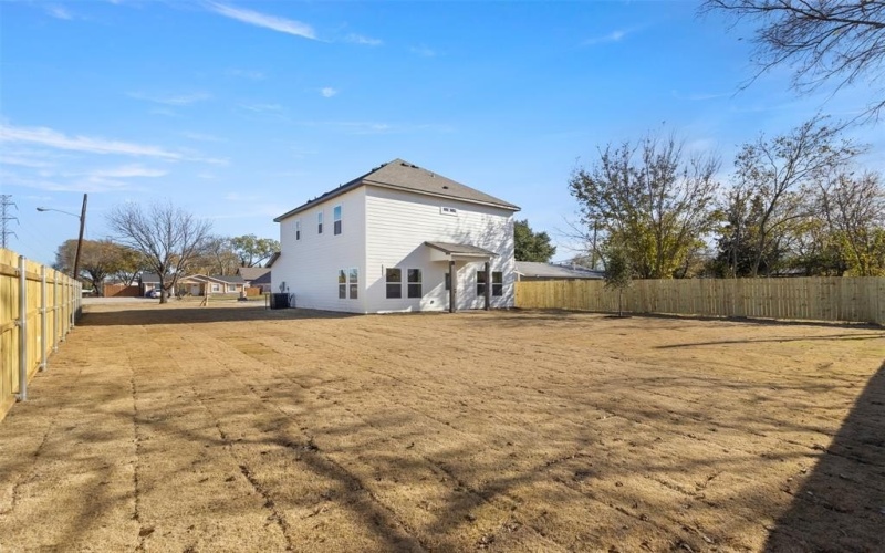 6333 Denham Court, Dallas, TX 75217, 3 Bedrooms Bedrooms, ,2 BathroomsBathrooms,Residential,For Sale,6333 Denham Court,0,21134697