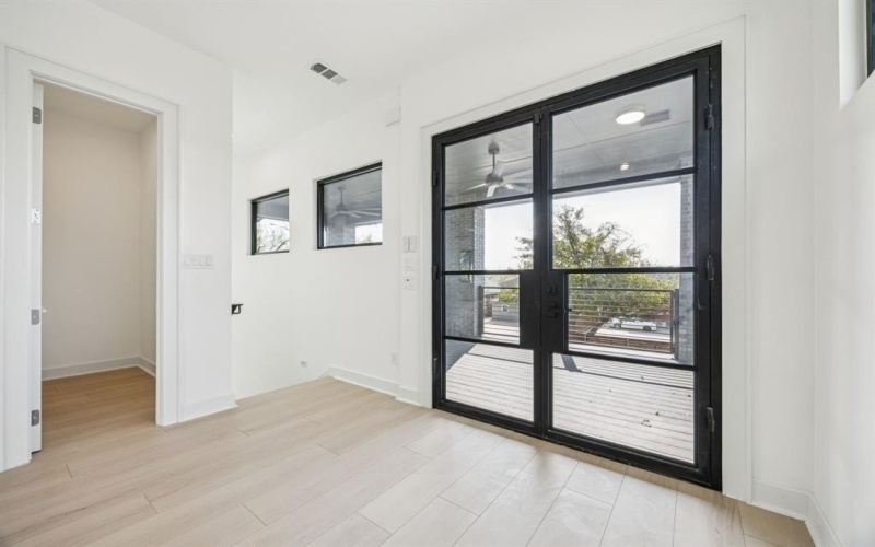 446 S Tyler Street, Dallas, TX 75208, ,Commercial Sale,En Venta,446 S Tyler Street,0,21134871