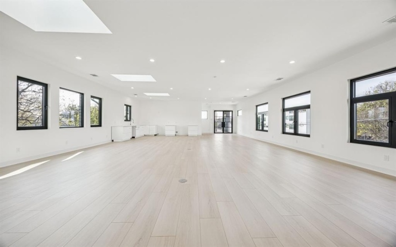 446 S Tyler Street, Dallas, TX 75208, ,Commercial Sale,En Venta,446 S Tyler Street,0,21134871