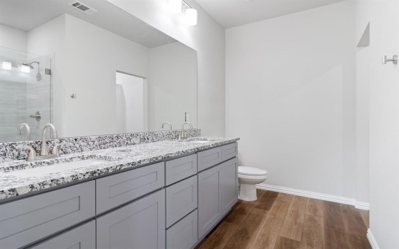 5030 Pinson Street, Fort Worth, TX 76105, 3 Habitaciones Habitaciones , ,2 BañosBaños,Residential,En Venta,5030 Pinson Street,0,21134874