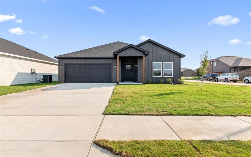 5030 Pinson Street, Fort Worth, TX 76105, 3 Habitaciones Habitaciones , ,2 BañosBaños,Residential,En Venta,5030 Pinson Street,0,21134874