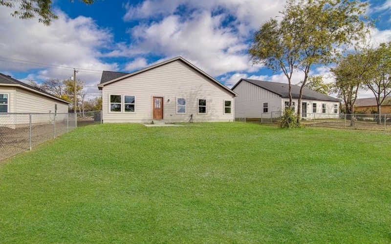 5030 Pinson Street, Fort Worth, TX 76105, 3 Habitaciones Habitaciones , ,2 BañosBaños,Residential,En Venta,5030 Pinson Street,0,21134874