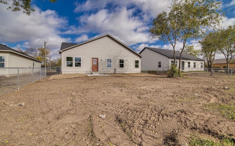 5030 Pinson Street, Fort Worth, TX 76105, 3 Habitaciones Habitaciones , ,2 BañosBaños,Residential,En Venta,5030 Pinson Street,0,21134874