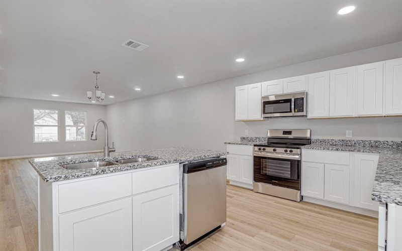 1128 E Broadway Avenue, Fort Worth, TX 76104, 6 Bedrooms Bedrooms, ,5 BathroomsBathrooms,Residential Multi Family,For Sale,1128 E Broadway Avenue,0,21134896