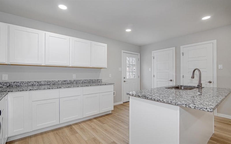 1128 E Broadway Avenue, Fort Worth, TX 76104, 6 Bedrooms Bedrooms, ,5 BathroomsBathrooms,Residential Multi Family,For Sale,1128 E Broadway Avenue,0,21134896