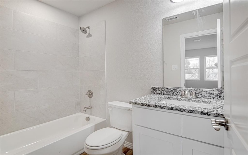 1128 E Broadway Avenue, Fort Worth, TX 76104, 6 Bedrooms Bedrooms, ,5 BathroomsBathrooms,Residential Multi Family,For Sale,1128 E Broadway Avenue,0,21134896