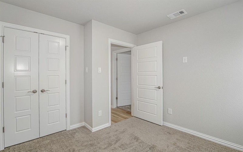 1128 E Broadway Avenue, Fort Worth, TX 76104, 6 Bedrooms Bedrooms, ,5 BathroomsBathrooms,Residential Multi Family,For Sale,1128 E Broadway Avenue,0,21134896