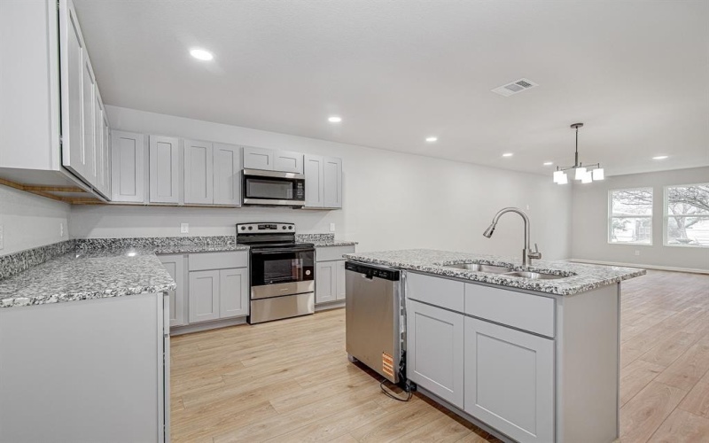 1128 E Broadway Avenue, Fort Worth, TX 76104, 6 Bedrooms Bedrooms, ,5 BathroomsBathrooms,Residential Multi Family,For Sale,1128 E Broadway Avenue,0,21134896