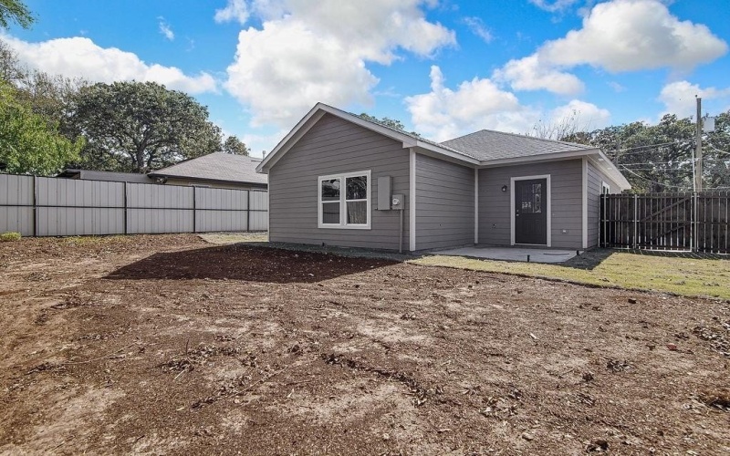 5816 Montague Street, Fort Worth, TX 76119, 3 Bedrooms Bedrooms, ,2 BathroomsBathrooms,Residential,For Sale,5816 Montague Street,0,21134910