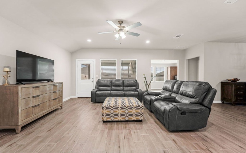 7716 Orange Blossom Rd, Odessa, TX 79765, 4 Habitaciones Habitaciones , ,2 BañosBaños,Residential,En Venta,7716 Orange Blossom Rd,0,165078