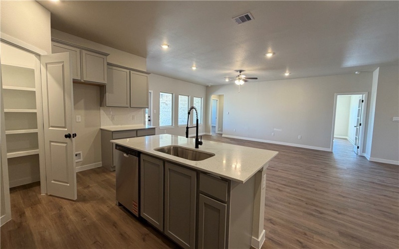 3553 Sepehr Lake Drive, Robstown, TX 78380, 5 Bedrooms Bedrooms, ,3 BathroomsBathrooms,Residential,For Sale,3553 Sepehr Lake Drive,0,468982