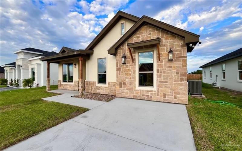 1928 Black Hills Street, San Juan, TX 78589, 3 Habitaciones Habitaciones , ,2 BañosBaños,Residential,En Venta,1928 Black Hills Street,0,490385