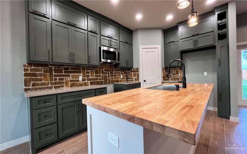 1928 Black Hills Street, San Juan, TX 78589, 3 Habitaciones Habitaciones , ,2 BañosBaños,Residential,En Venta,1928 Black Hills Street,0,490385