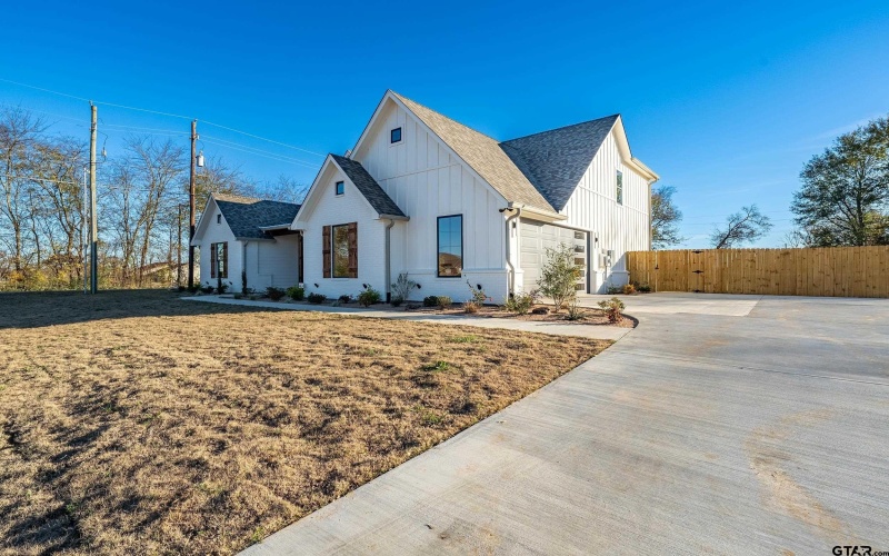 12241 Madison Crossing, Bullard, TX 75757, 4 Bedrooms Bedrooms, ,3 BathroomsBathrooms,Residential,For Sale,12241 Madison Crossing,0,25017872