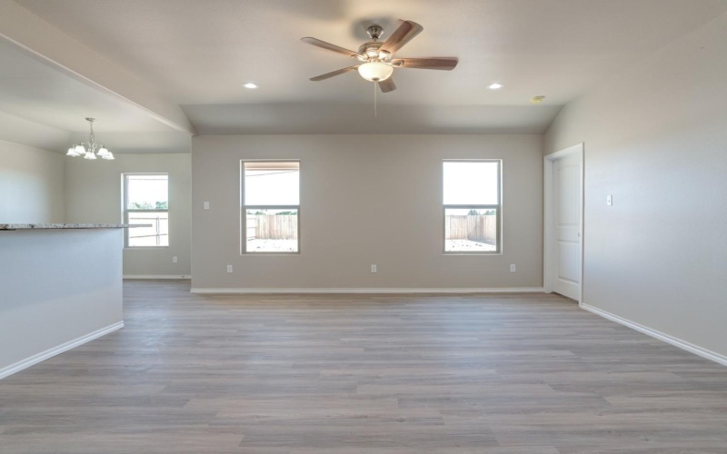 936 E Municipal Drive, Lubbock, TX 79403, 3 Bedrooms Bedrooms, ,2 BathroomsBathrooms,Residential,For Sale,936 E Municipal Drive,0,202564253