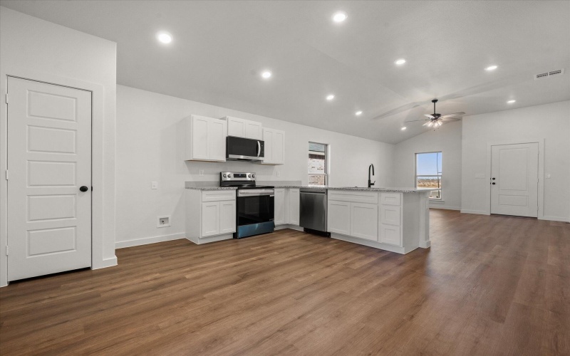 1305 N Chicago Avenue, Lubbock, TX 79416, 3 Habitaciones Habitaciones , ,2 BañosBaños,Residential,En Venta,1305 N Chicago Avenue,0,202564263