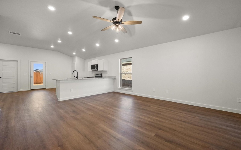 1305 N Chicago Avenue, Lubbock, TX 79416, 3 Habitaciones Habitaciones , ,2 BañosBaños,Residential,En Venta,1305 N Chicago Avenue,0,202564263