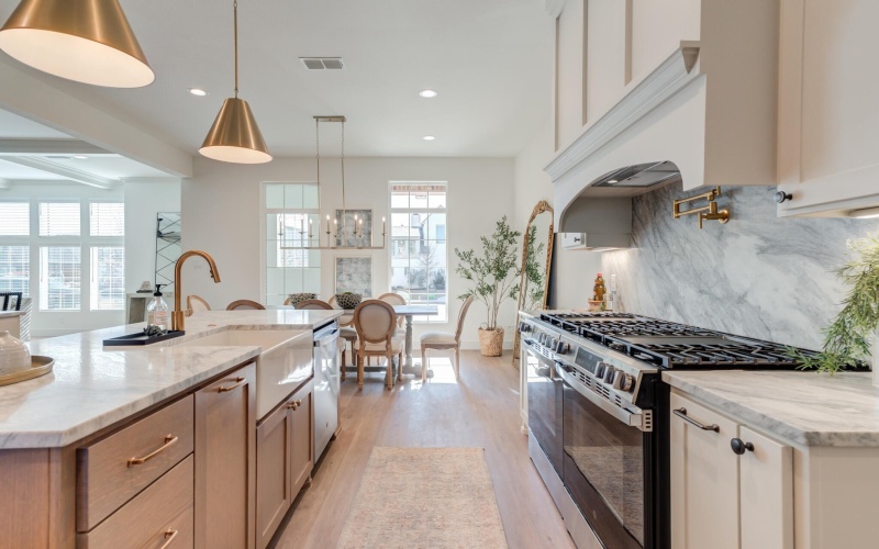 4022 136th Street, Lubbock, TX 79423, 4 Habitaciones Habitaciones , ,5 BañosBaños,Residential,En Venta,4022 136th Street,0,202564265