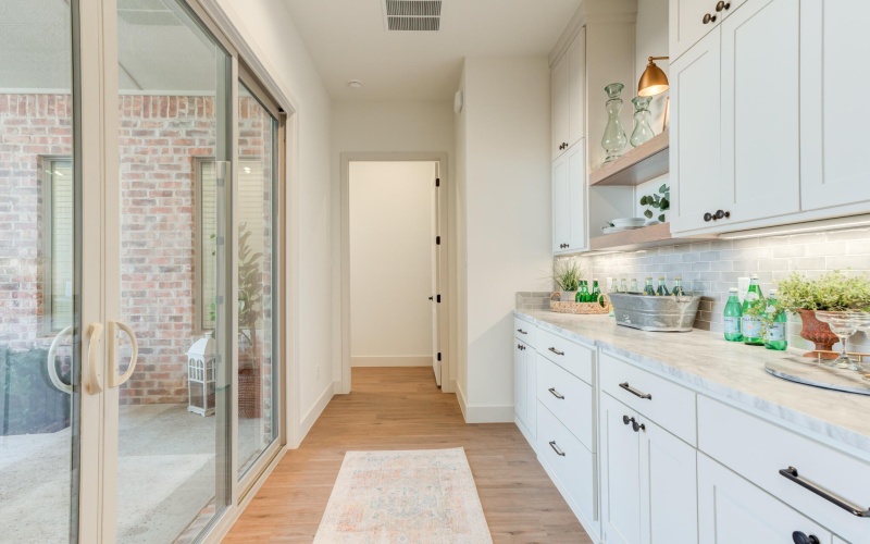 4022 136th Street, Lubbock, TX 79423, 4 Habitaciones Habitaciones , ,5 BañosBaños,Residential,En Venta,4022 136th Street,0,202564265