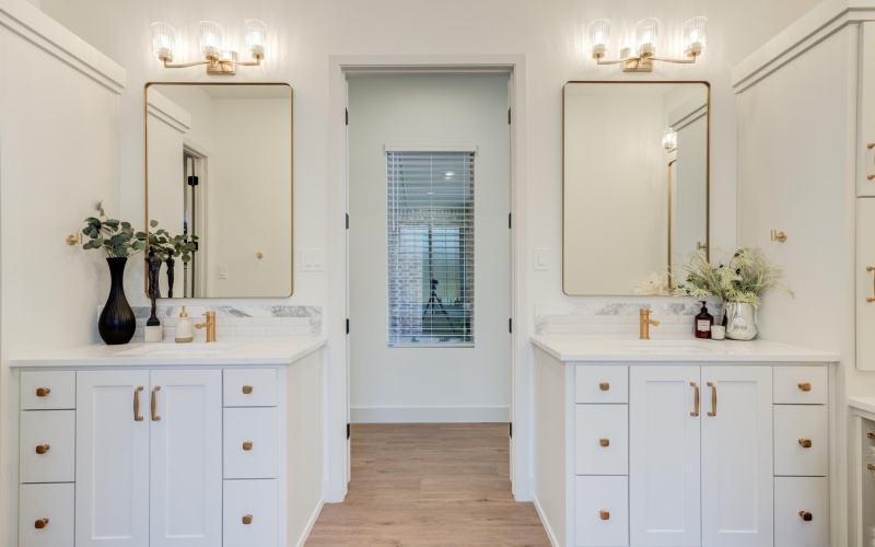 4022 136th Street, Lubbock, TX 79423, 4 Habitaciones Habitaciones , ,5 BañosBaños,Residential,En Venta,4022 136th Street,0,202564265