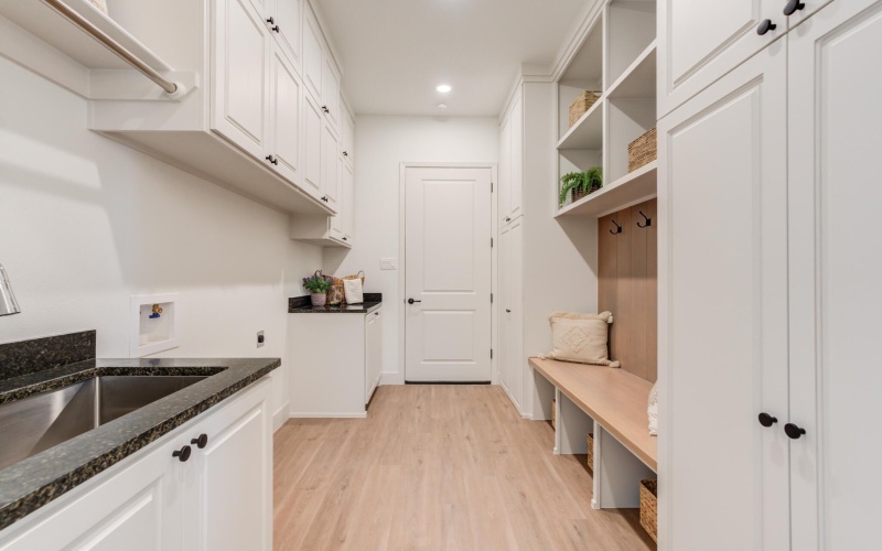 4022 136th Street, Lubbock, TX 79423, 4 Habitaciones Habitaciones , ,5 BañosBaños,Residential,En Venta,4022 136th Street,0,202564265