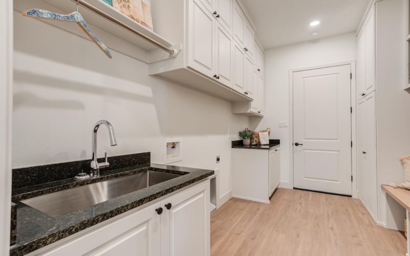 4022 136th Street, Lubbock, TX 79423, 4 Habitaciones Habitaciones , ,5 BañosBaños,Residential,En Venta,4022 136th Street,0,202564265