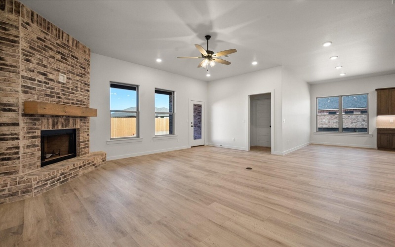 7010 16th Street, Lubbock, TX 79416, 4 Habitaciones Habitaciones , ,3 BañosBaños,Residential,En Venta,7010 16th Street,0,202564266