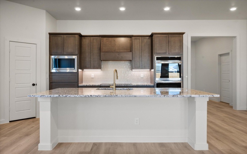 7010 16th Street, Lubbock, TX 79416, 4 Habitaciones Habitaciones , ,3 BañosBaños,Residential,En Venta,7010 16th Street,0,202564266